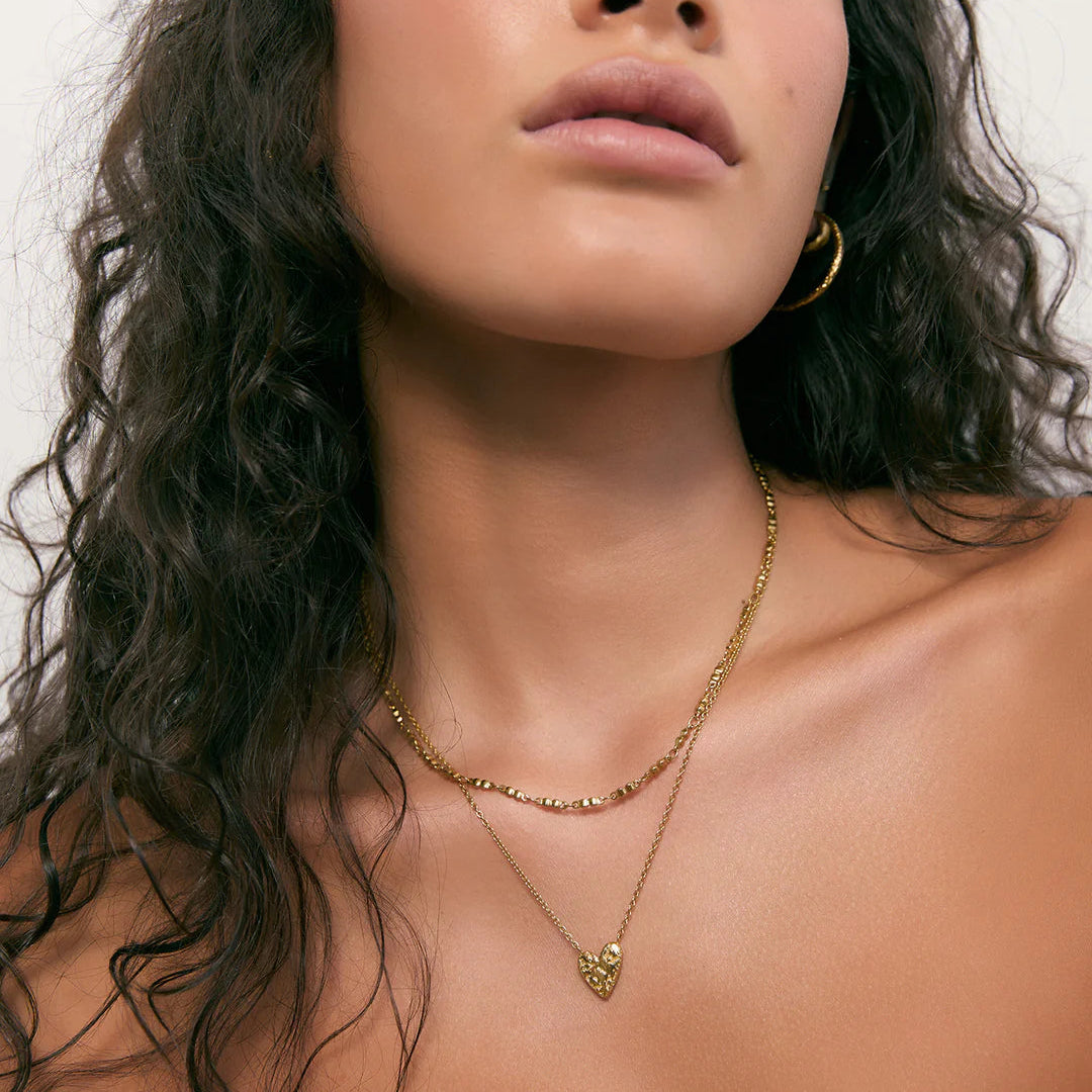 ARMS OF EVE HONEY HEART NECKLACE