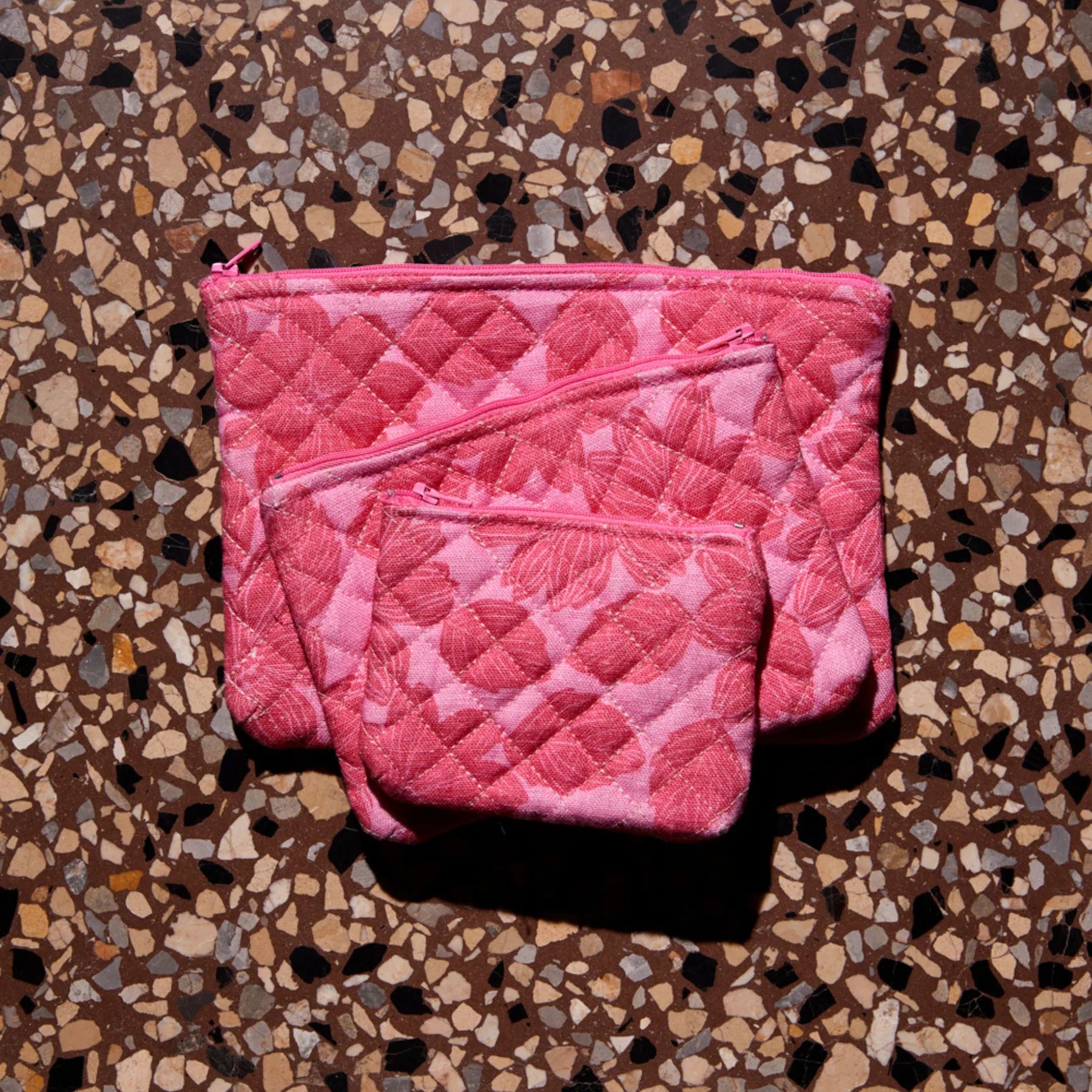 BONNIE AND NEIL MARGOT MAKEUP POUCH: ROSE