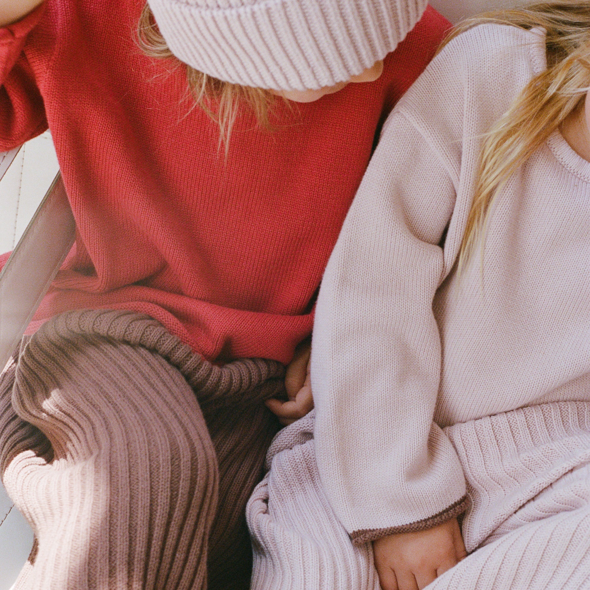ILLOURA THE LABEL ESSENTIAL KNIT JUMPER: CHILLI