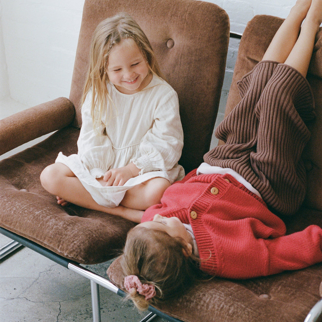 ILLOURA THE LABEL WOOL KNIT CARDIGAN: CHILLI