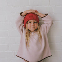 ILLOURA THE LABEL KNIT BEANIE: CHILLI