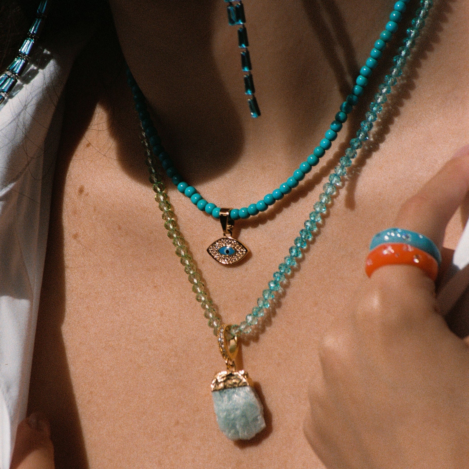CRYSTAL HAZE TURQUOISE NECKLACE