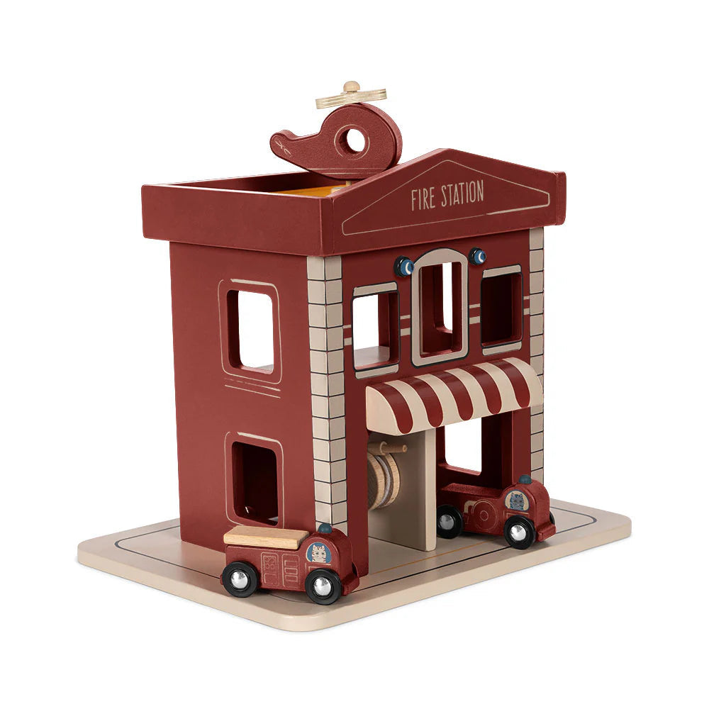 KONGES SLOJD WOODEN FIRE STATION