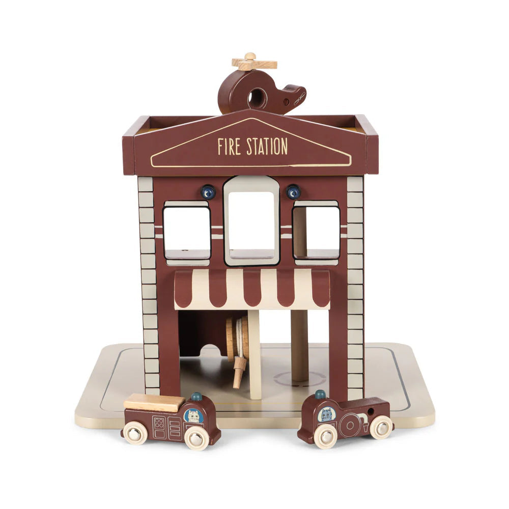 KONGES SLOJD WOODEN FIRE STATION