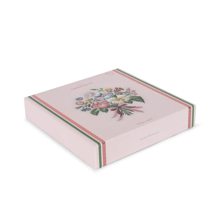 KONGES SLOJD EMBROIDERY SET: MULTI