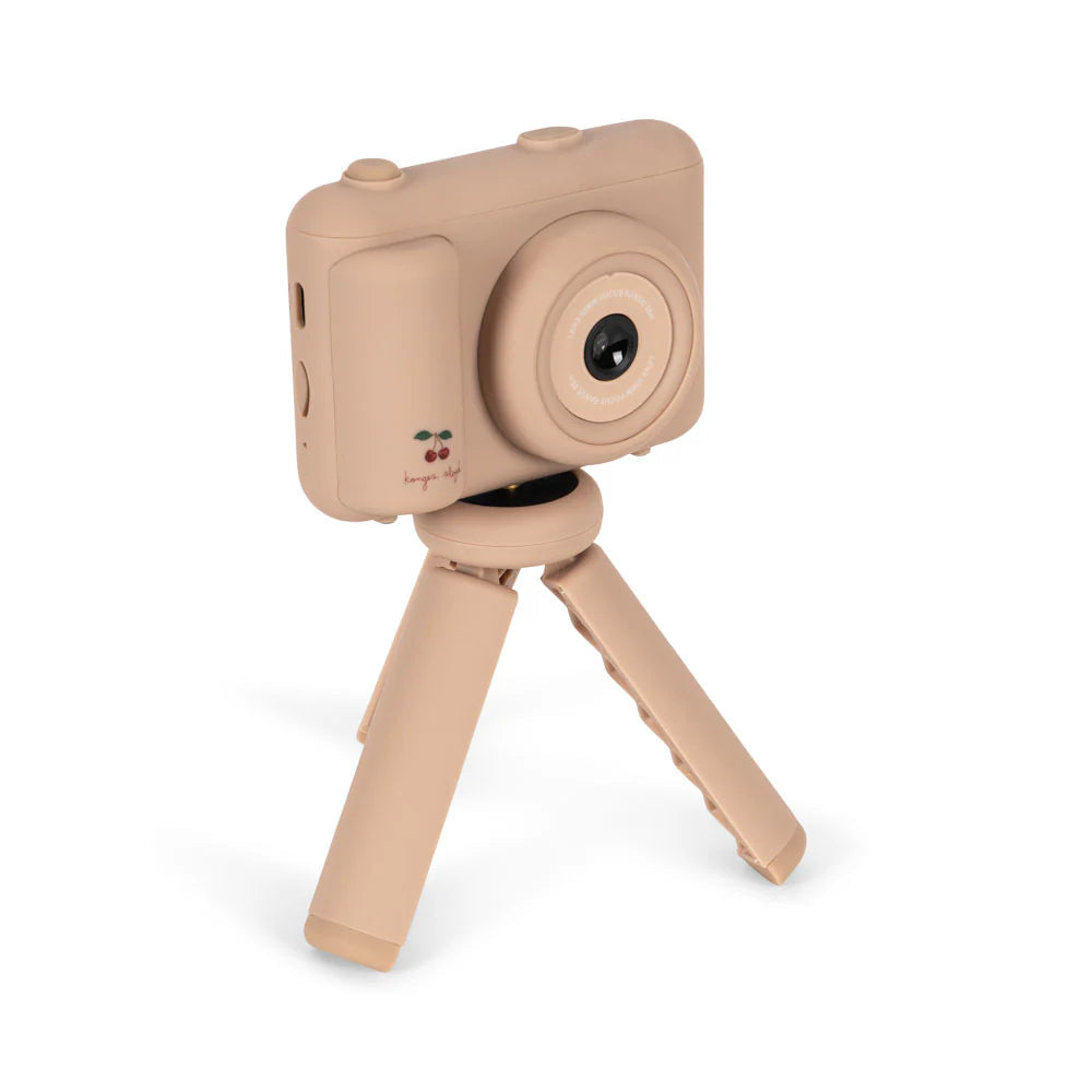 KONGES SLOJD MY FIRST CAMERA: CHERRY