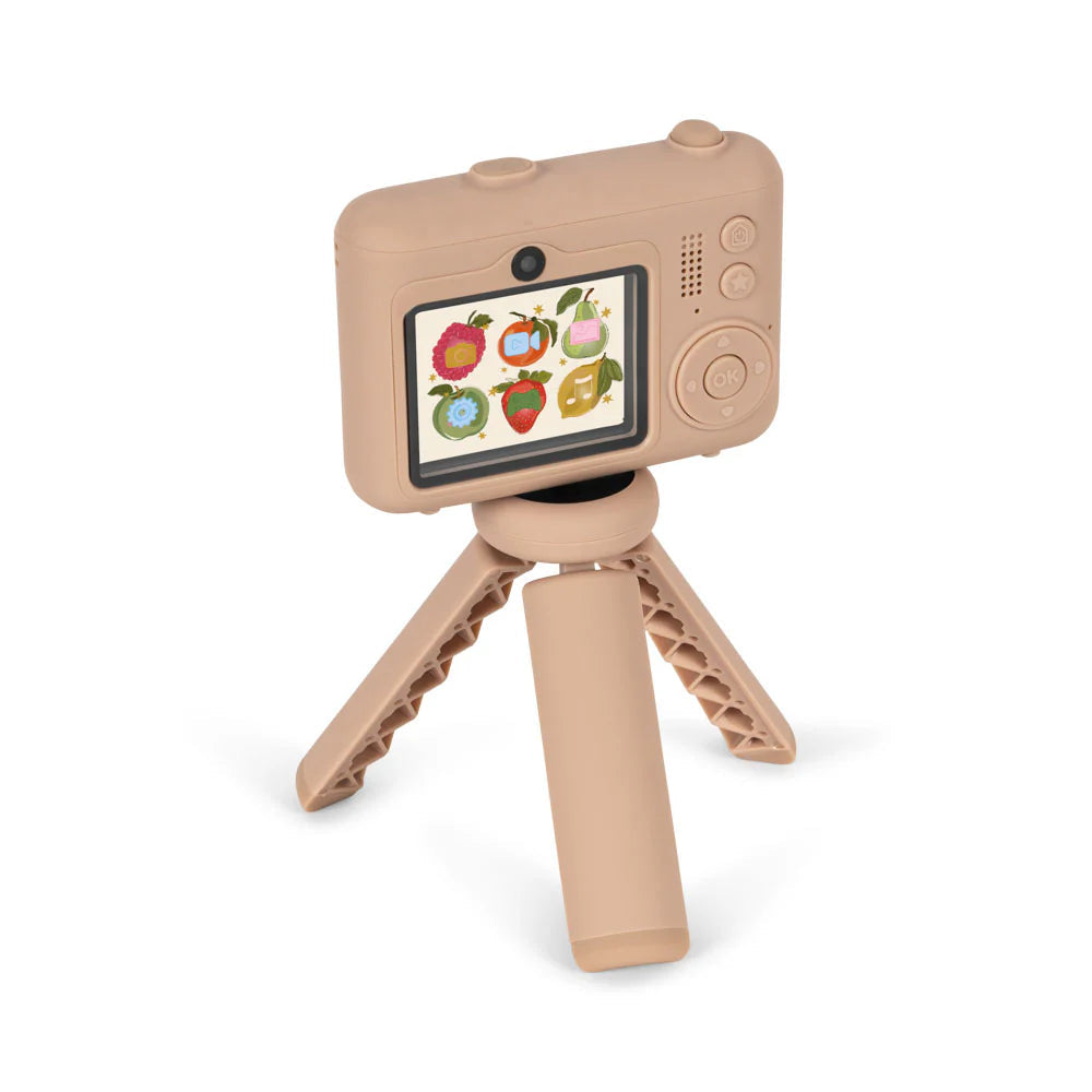 KONGES SLOJD MY FIRST CAMERA: CHERRY