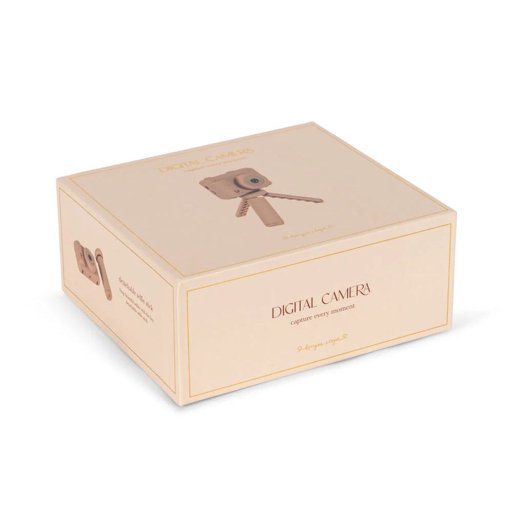 KONGES SLOJD MY FIRST CAMERA: CHERRY