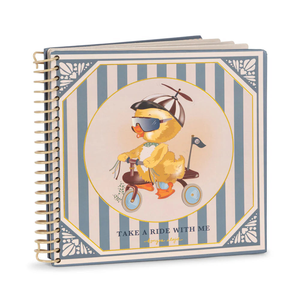 Konges Sløjd Magic Water Book Duckling - reusable water colouring book