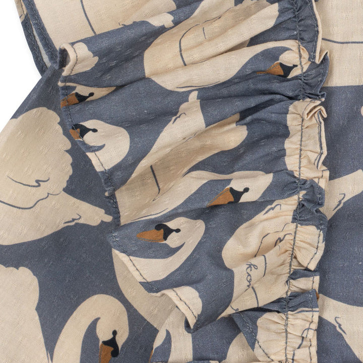 Konges Sløjd Evia LS Bow Dress GOTS in Swan - swan print detail