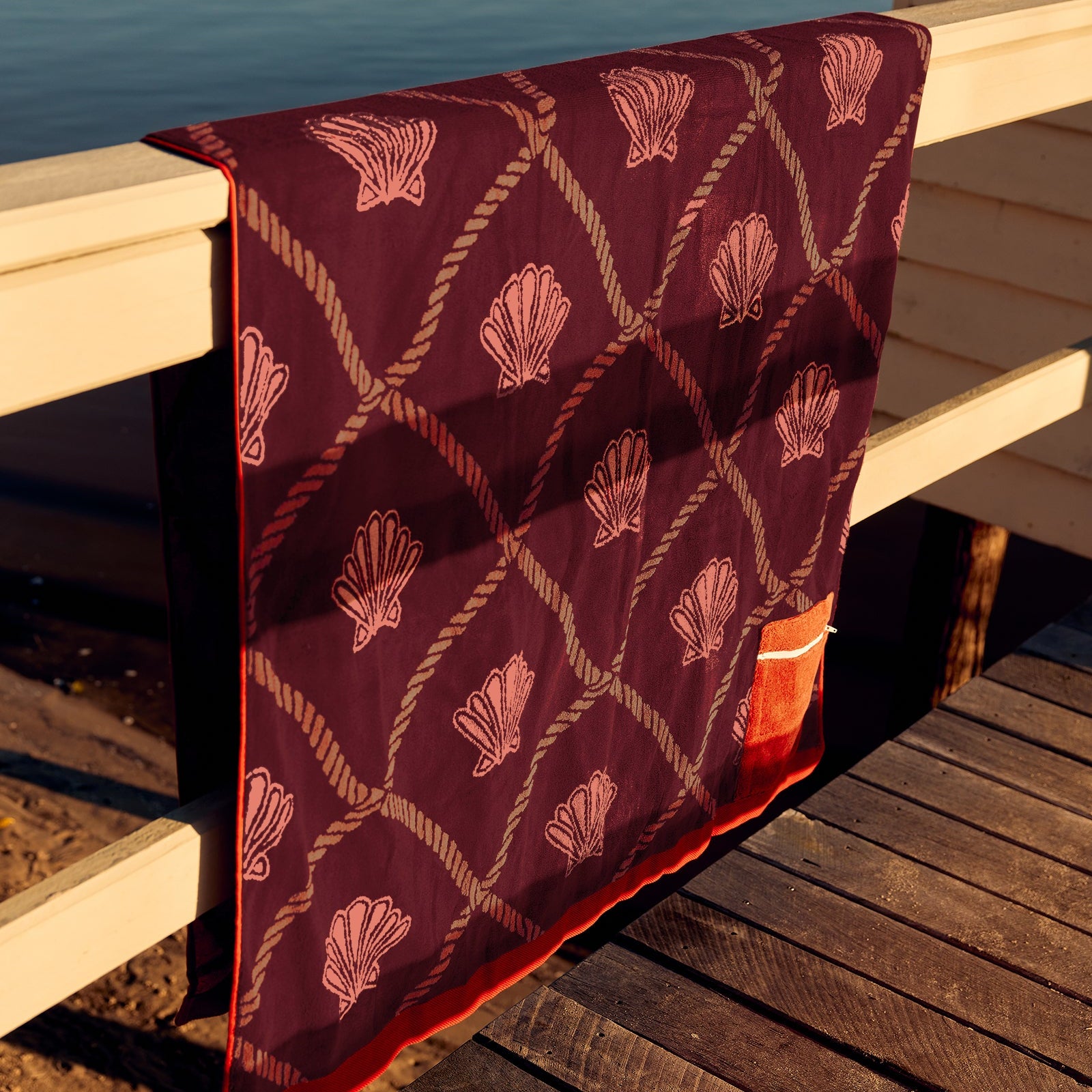 THE SOMEWHERE CO PREMIUM COTTON BEACH TOWEL: KEEPSAKES