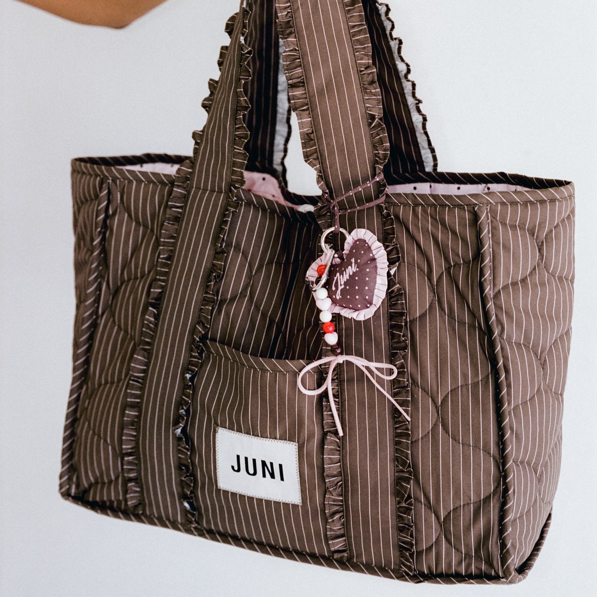 JUNI HEART BAG CHARM: COCOA SPOT