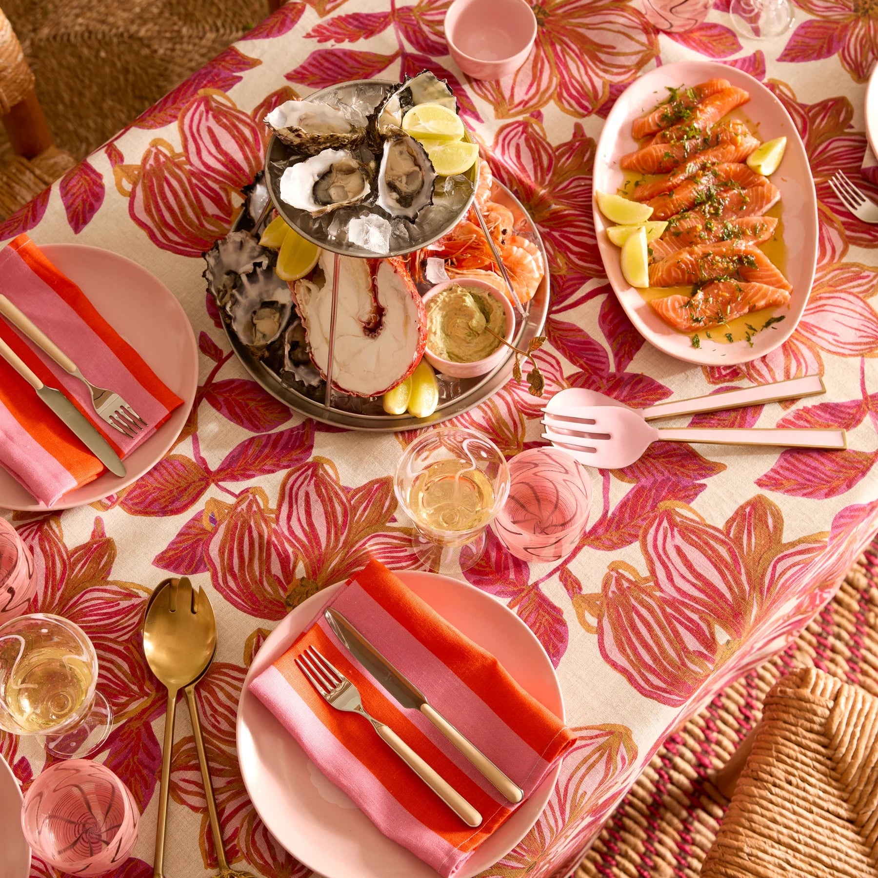 BONNIE AND NEIL IN THE GARDEN ENAMEL SALAD SERVERS: ROSE