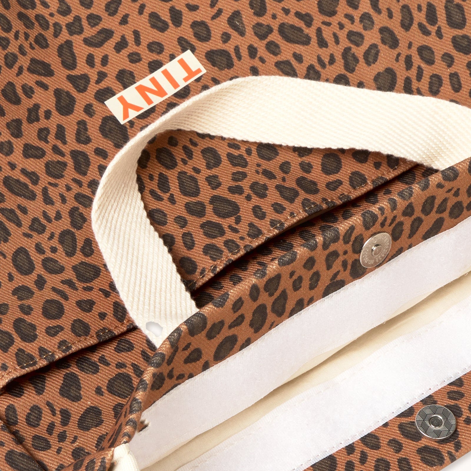 TINY COTTONS MINI ANIMAL PRINT SHOES BAG: LIGHT BROWN
