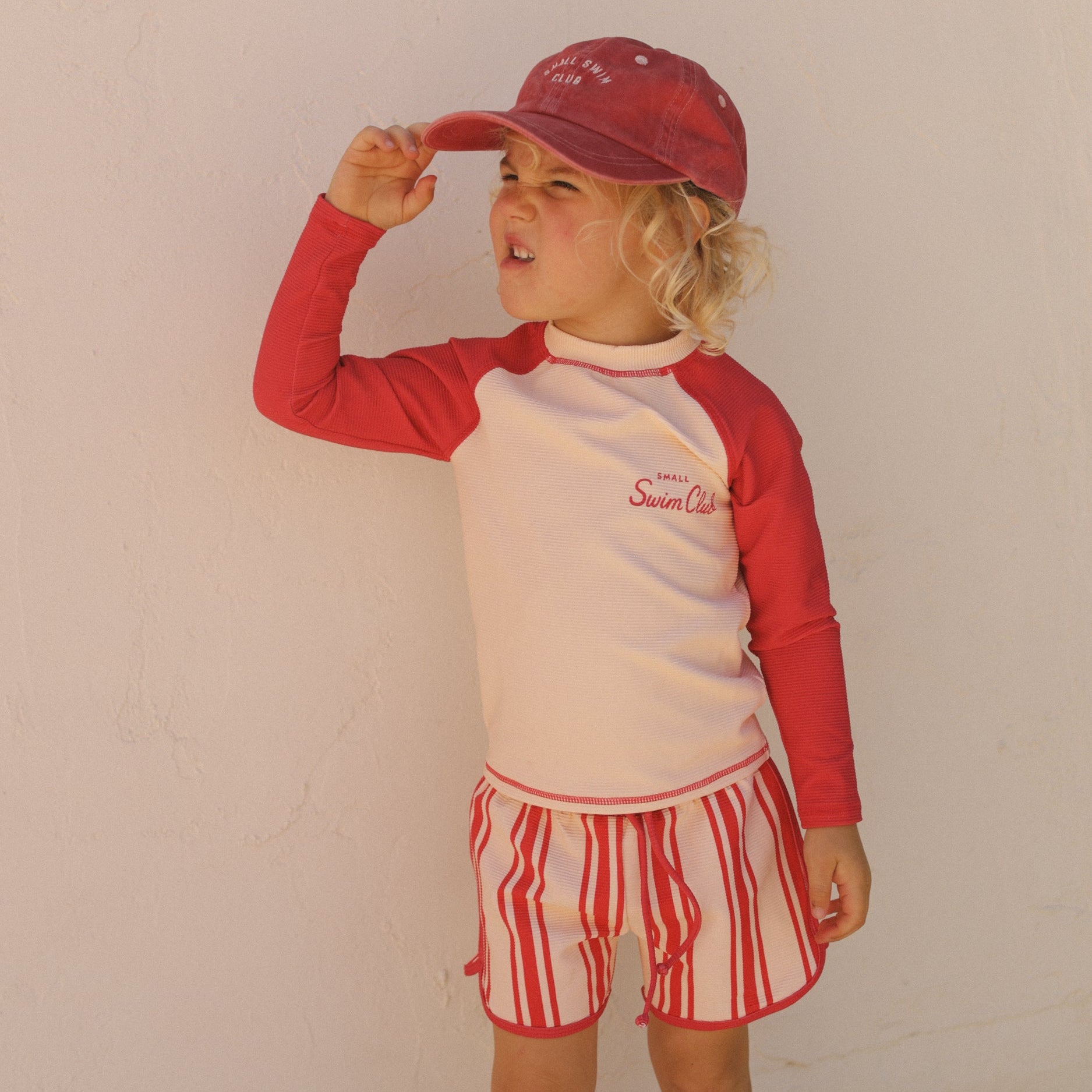SMALL SWIM CLUB RED RAGLAN RASHIE