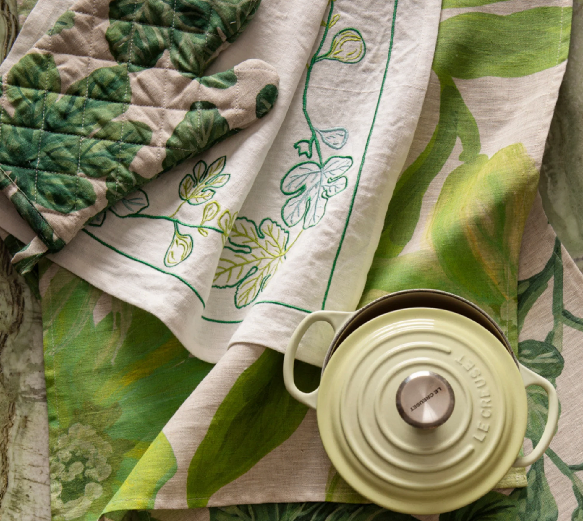 BONNIE AND NEIL EMBROIDERED TEA TOWEL: FIG GREEN