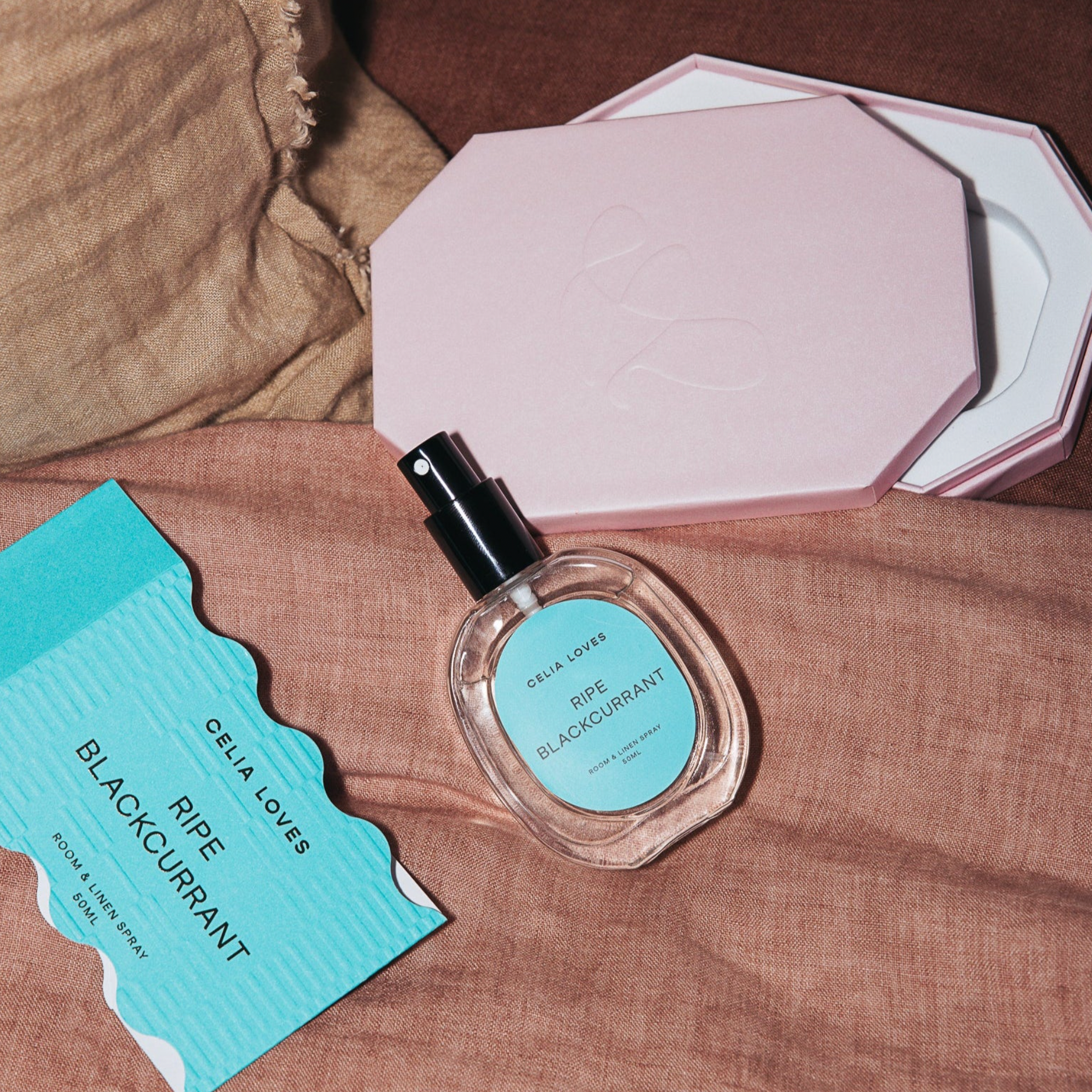 CELIA LOVES ROOM SPRAY: RIPE BLACKCURRANT