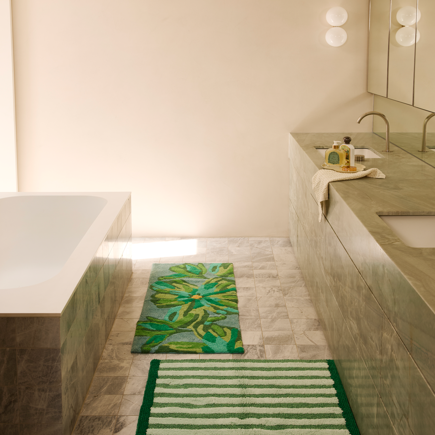 BONNIE AND NEIL LONG DUTCH FLORAL BATH MAT: GREEN