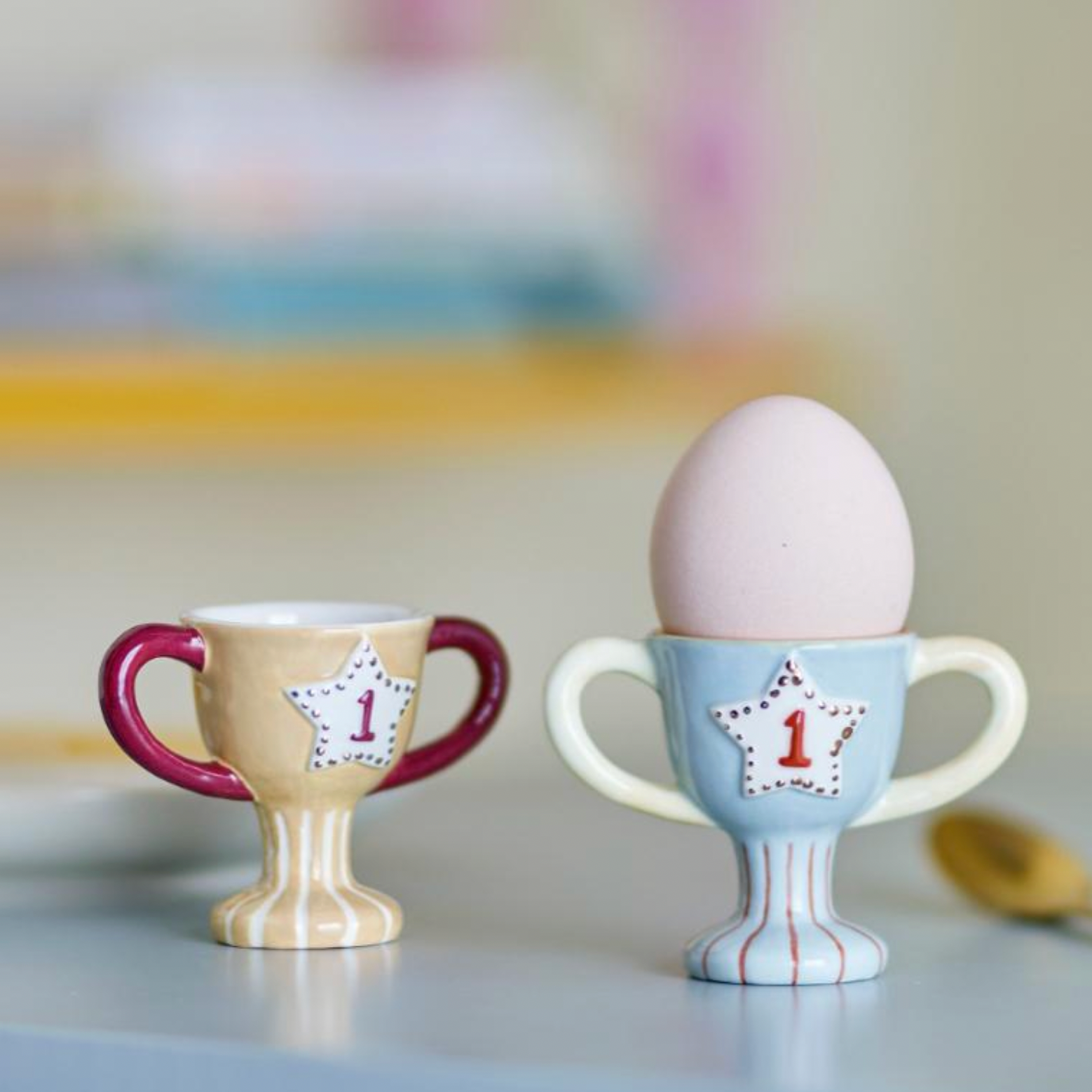 BLOOMINGVILLE TROPHY EGG CUP: BLUE