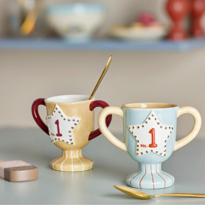 BLOOMINGVILLE TROPHY CUP: BLUE