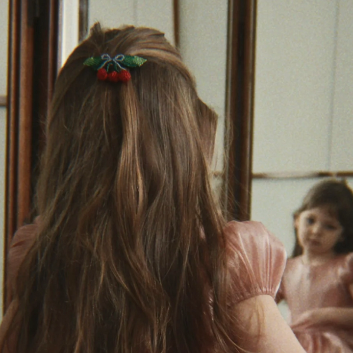 Konges Sløjd Beaded Cherry Bow Big Hair Clip: Cherry
