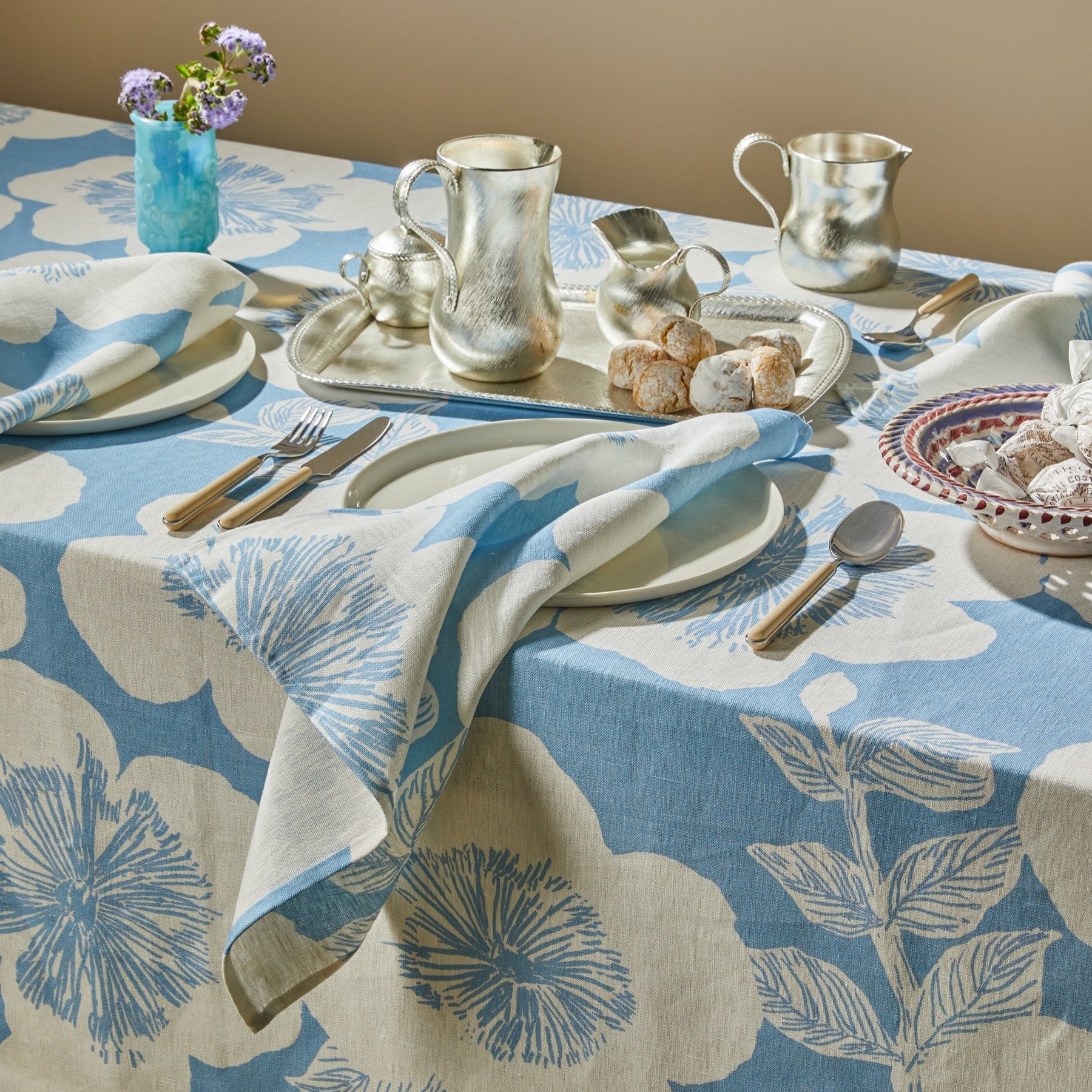 BONNIE AND NEIL TABLECLOTH: JARDIN DOVE