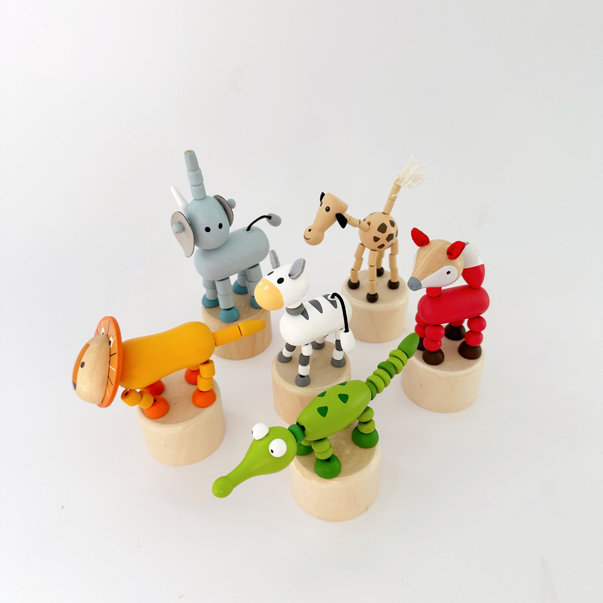 WOODEN DANCING JUNGLE ANIMAL