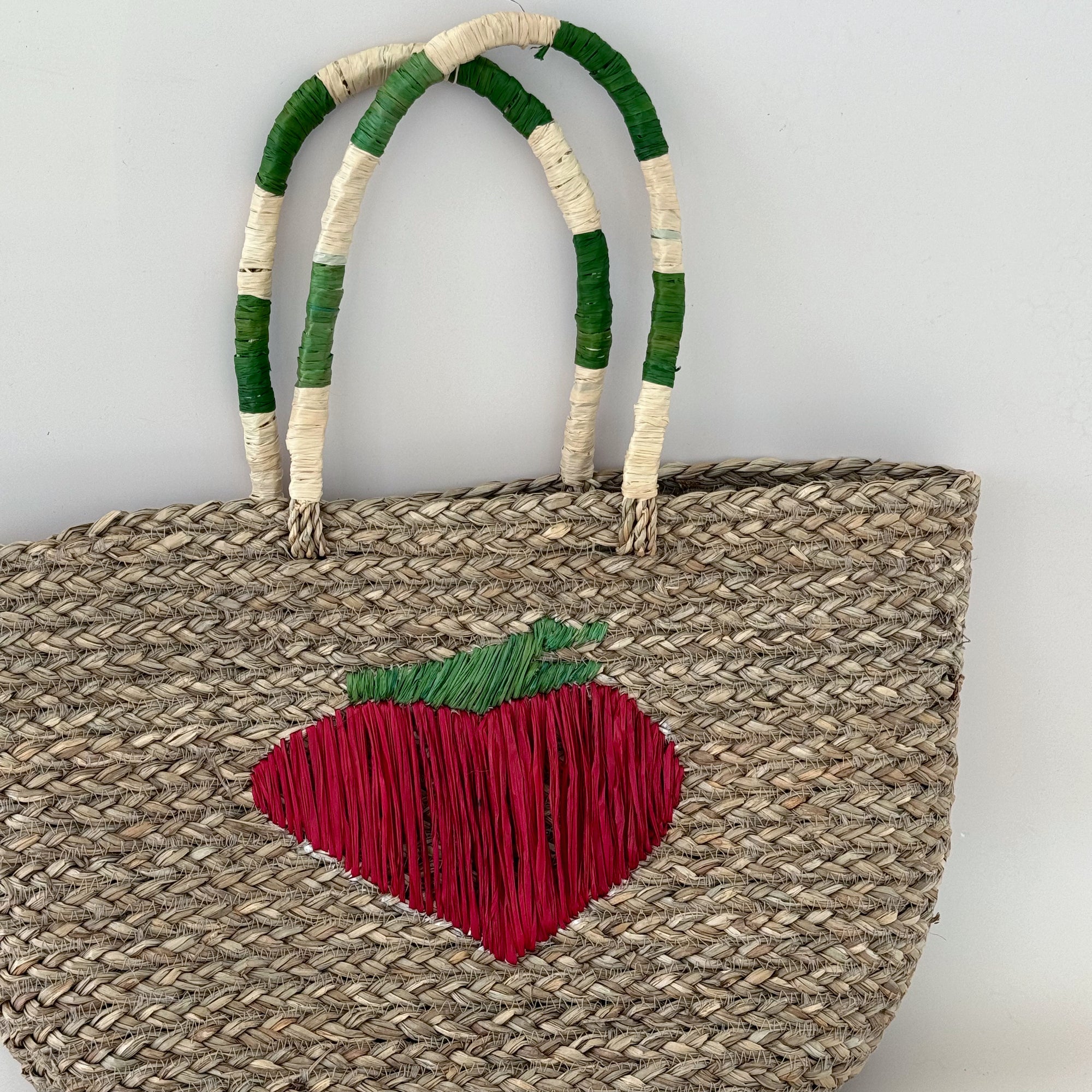 STRAWBERRY SEAGRASS TOTE BAG