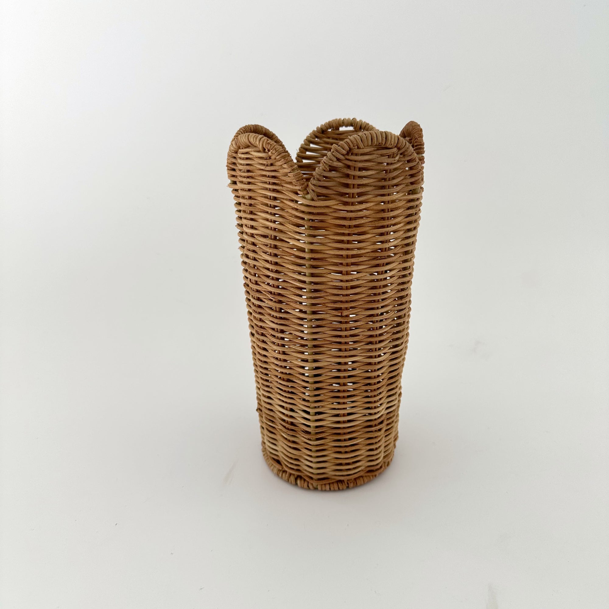 HAVANA RATTAN UTENSIL HOLDER