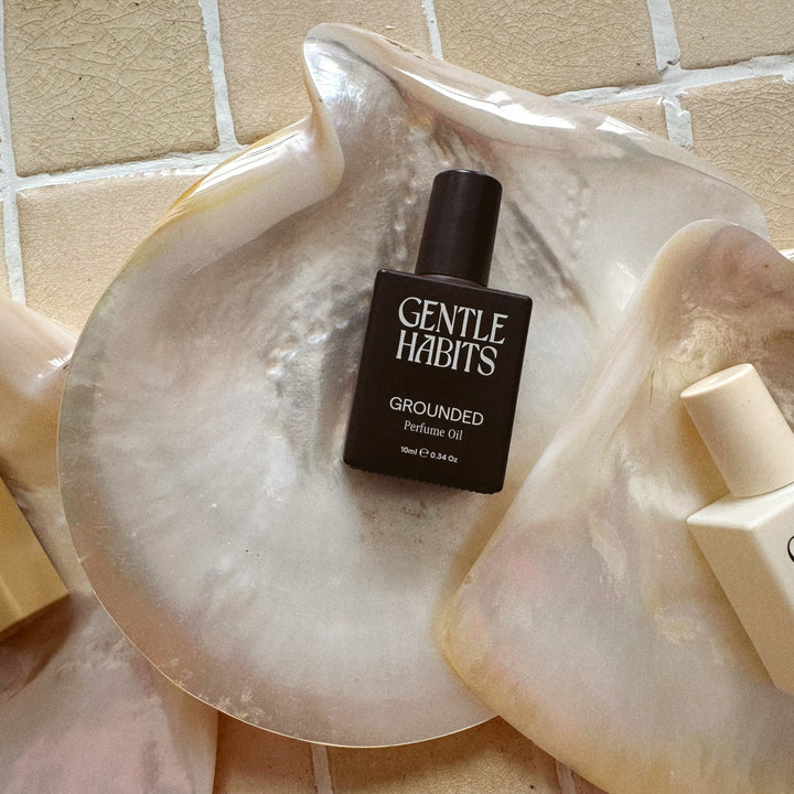 GENTLE HABITS PERFUME OIL: GROUNDED