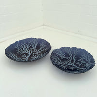 ATOLL GLASS BOWL: NAVY/ WHITE