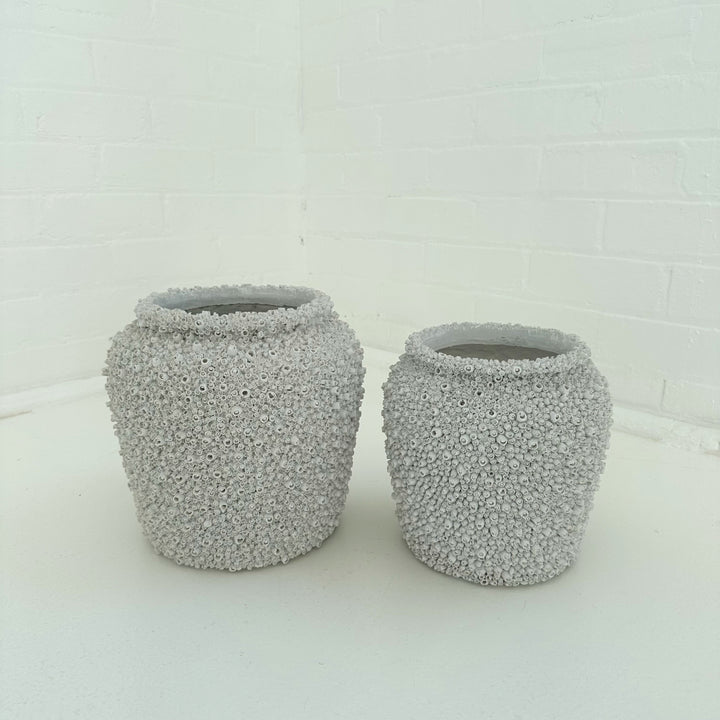 REINA RESIN POT