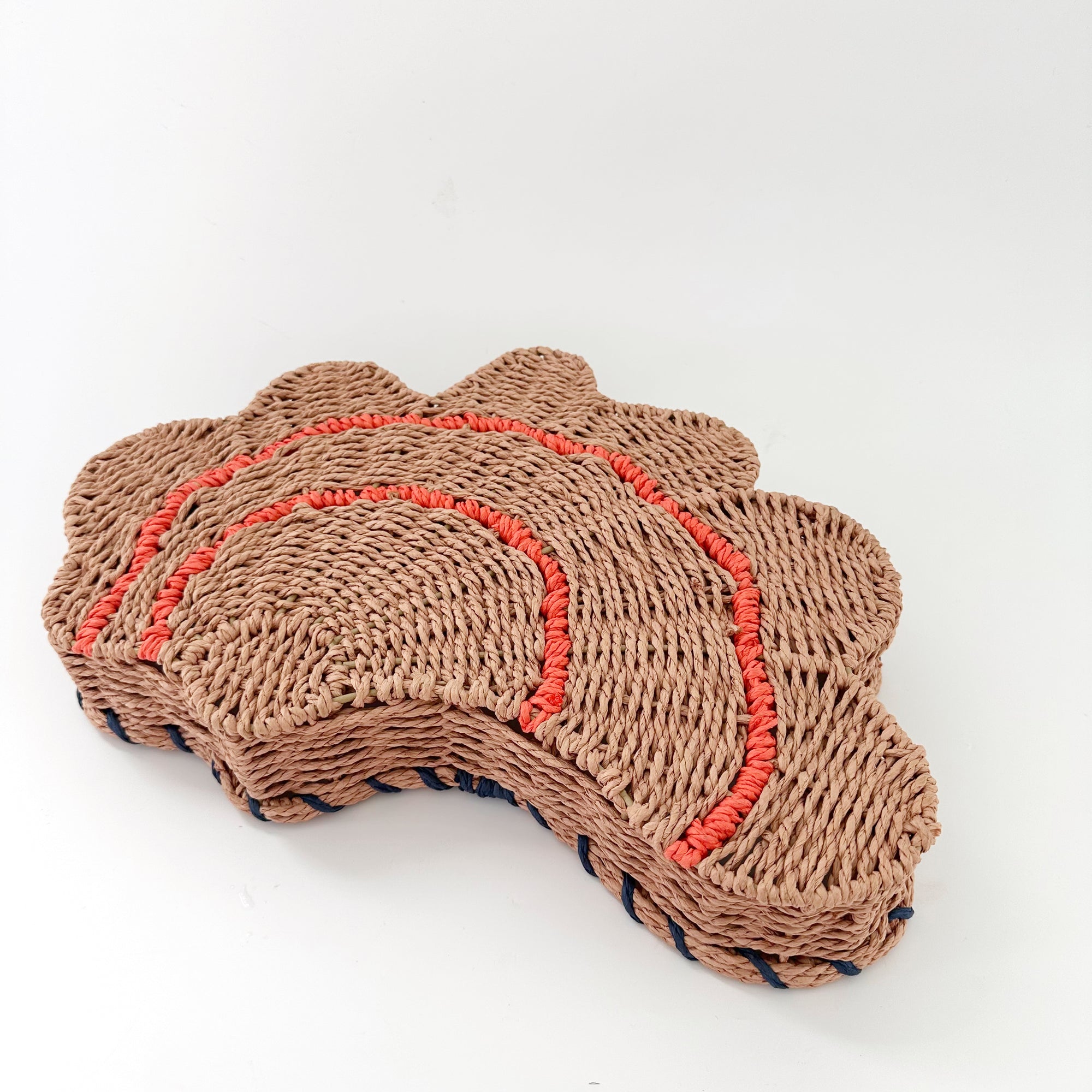 SHELL WOVEN TRAY