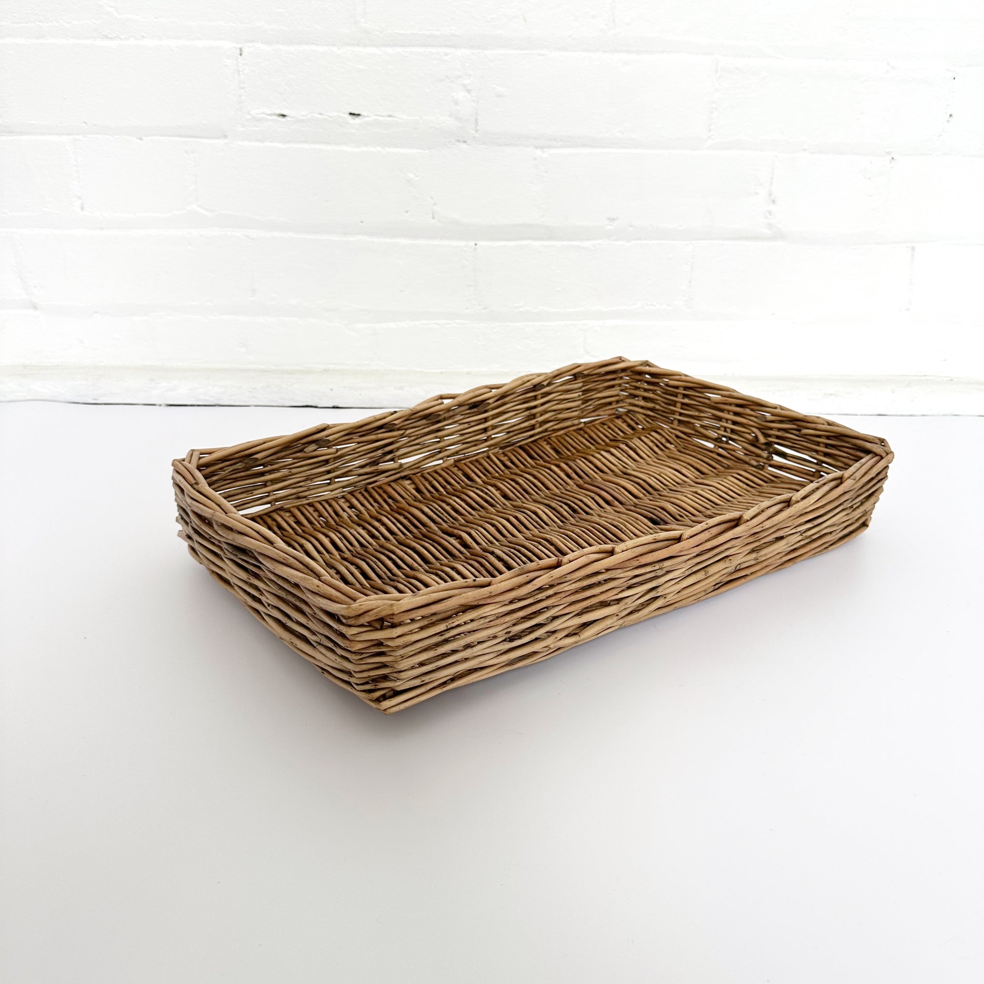 WICKER TRAY (LIKA)