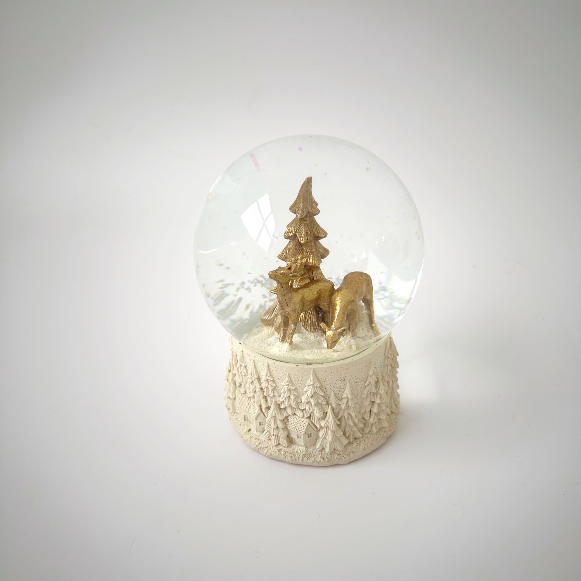 DEER SNOW GLOBE: WHITE/ GOLD