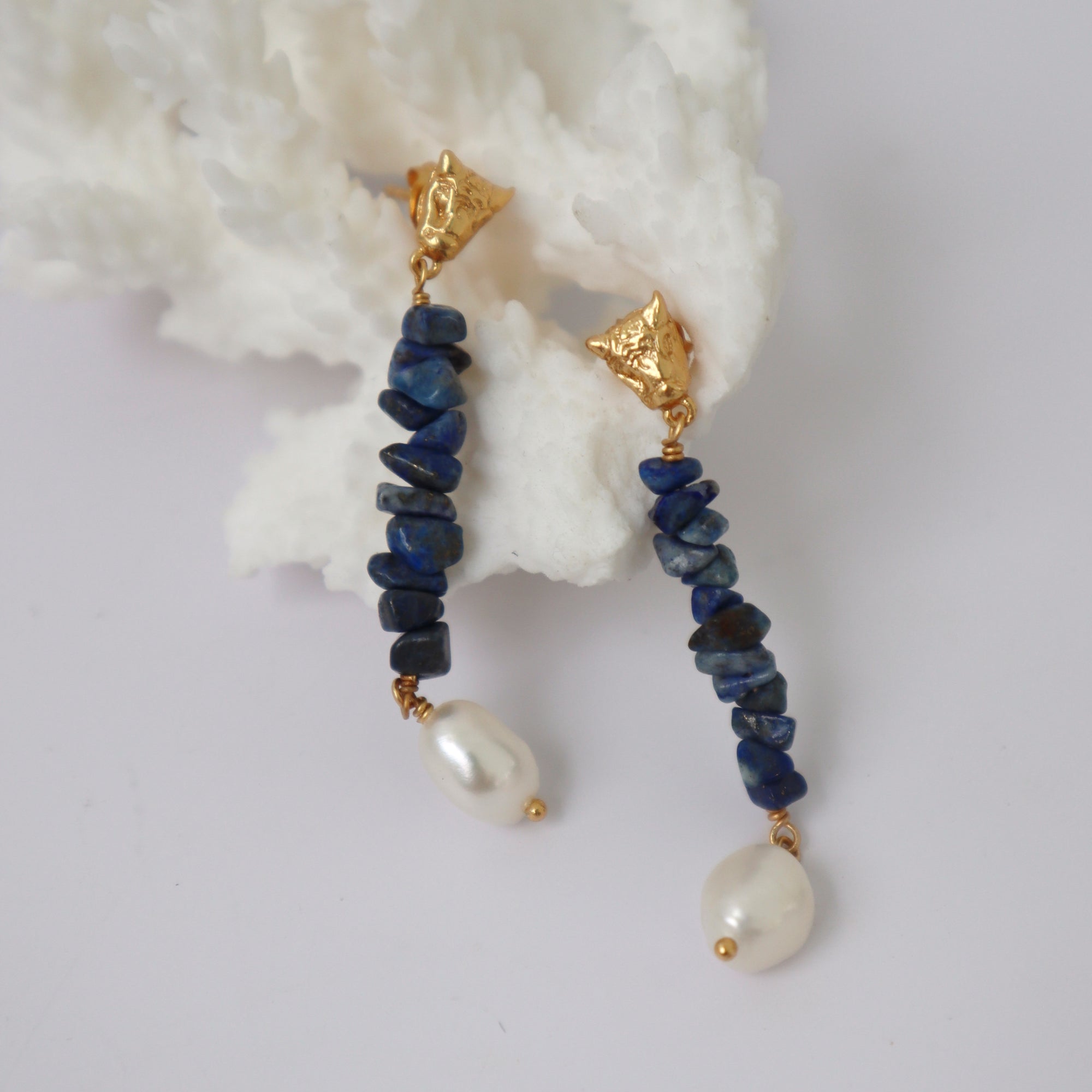 CLEOPATRA'S BLING DIETRICH EARRINGS IN LAPIS LAZULI: GOLD