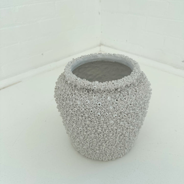 REINA RESIN POT