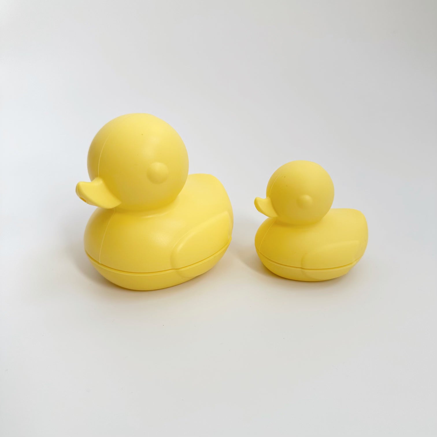 SILICONE BATH DUCKS: 2PC