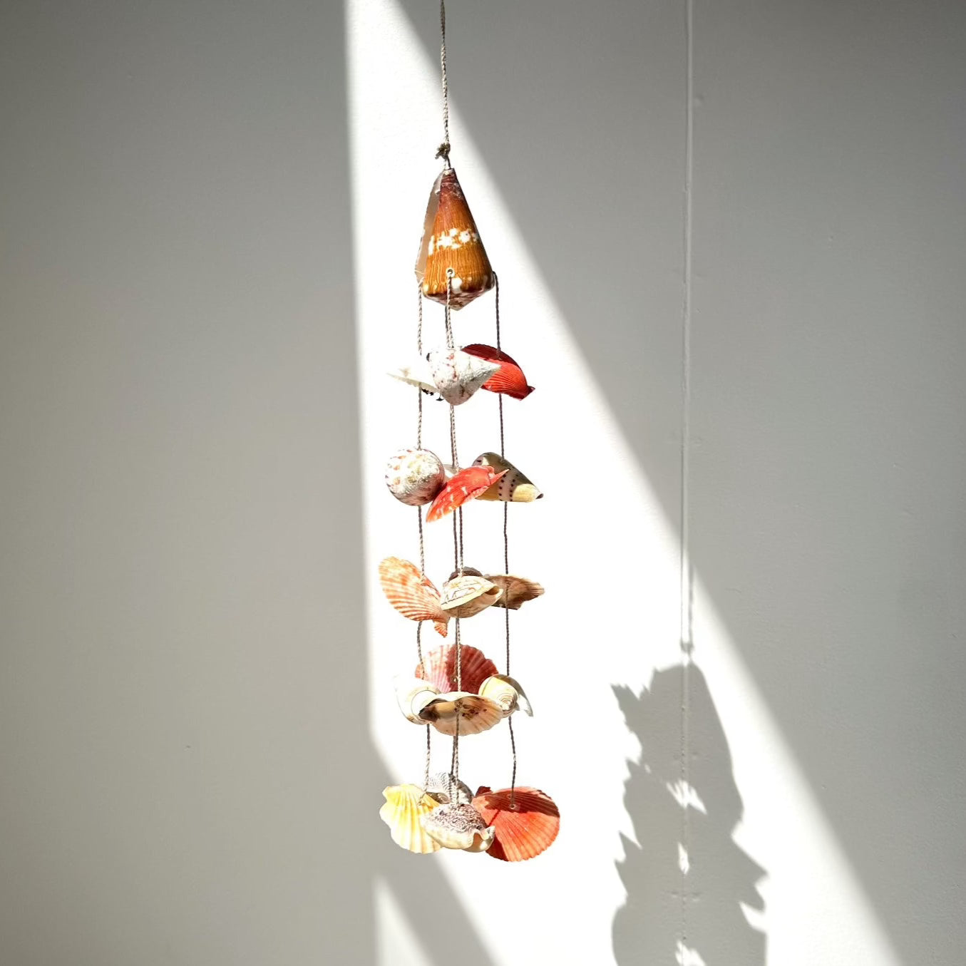 ASSORTED SHELL WIND CHIME