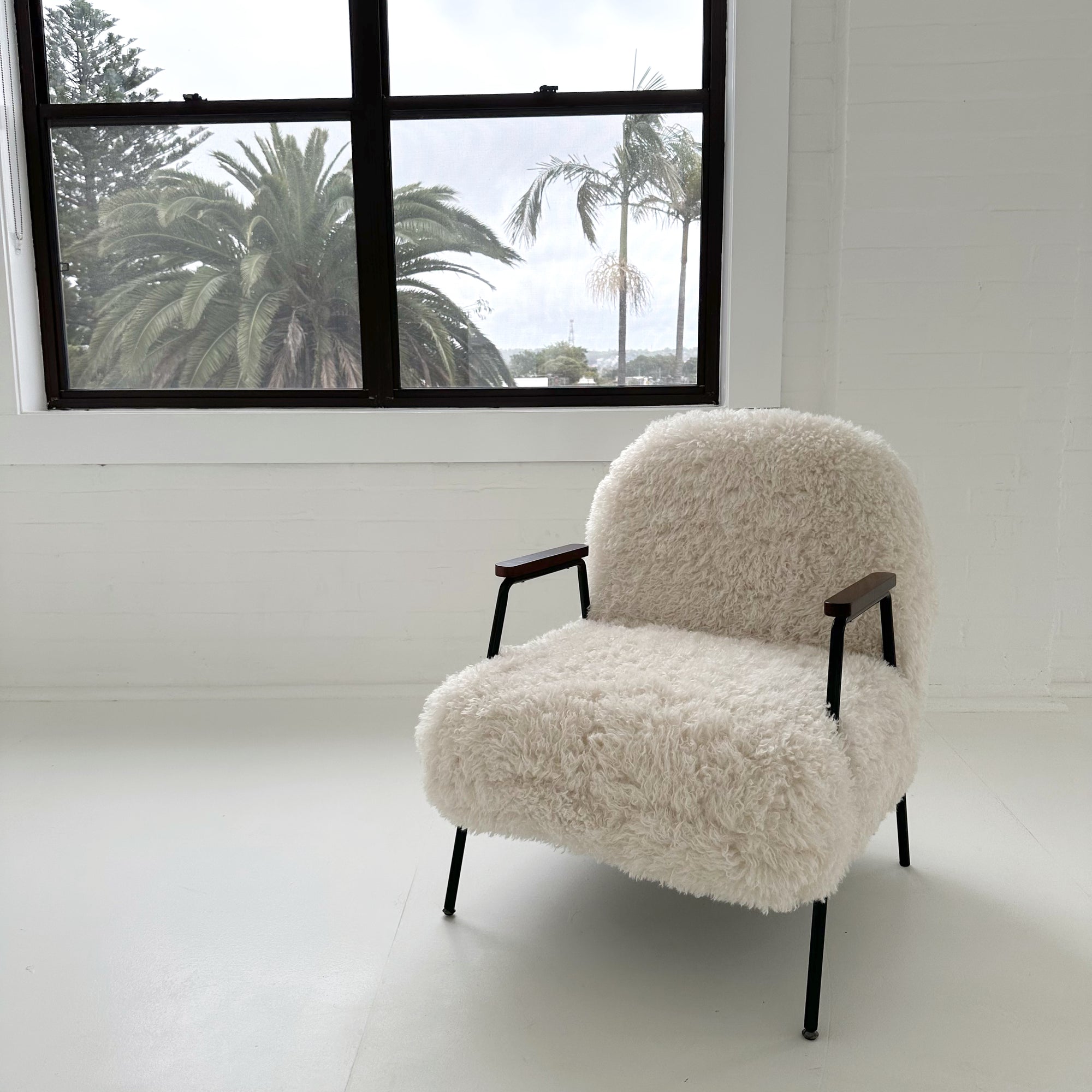 ARMO FAUX FUR ARMCHAIR