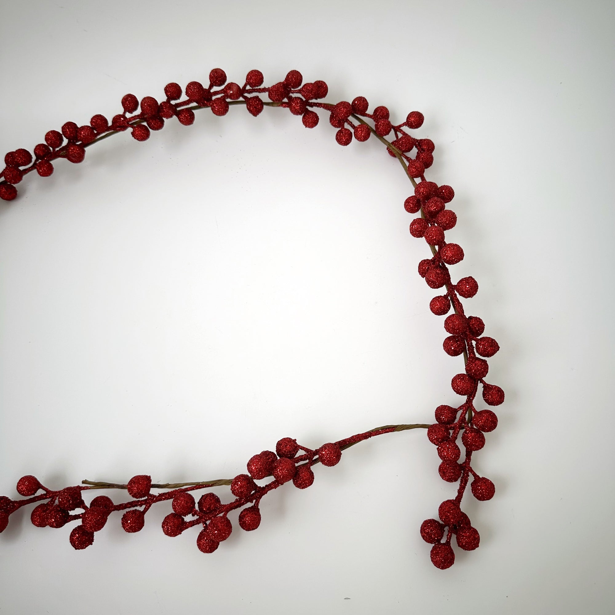 GLITTER BERRY GARLAND: RED