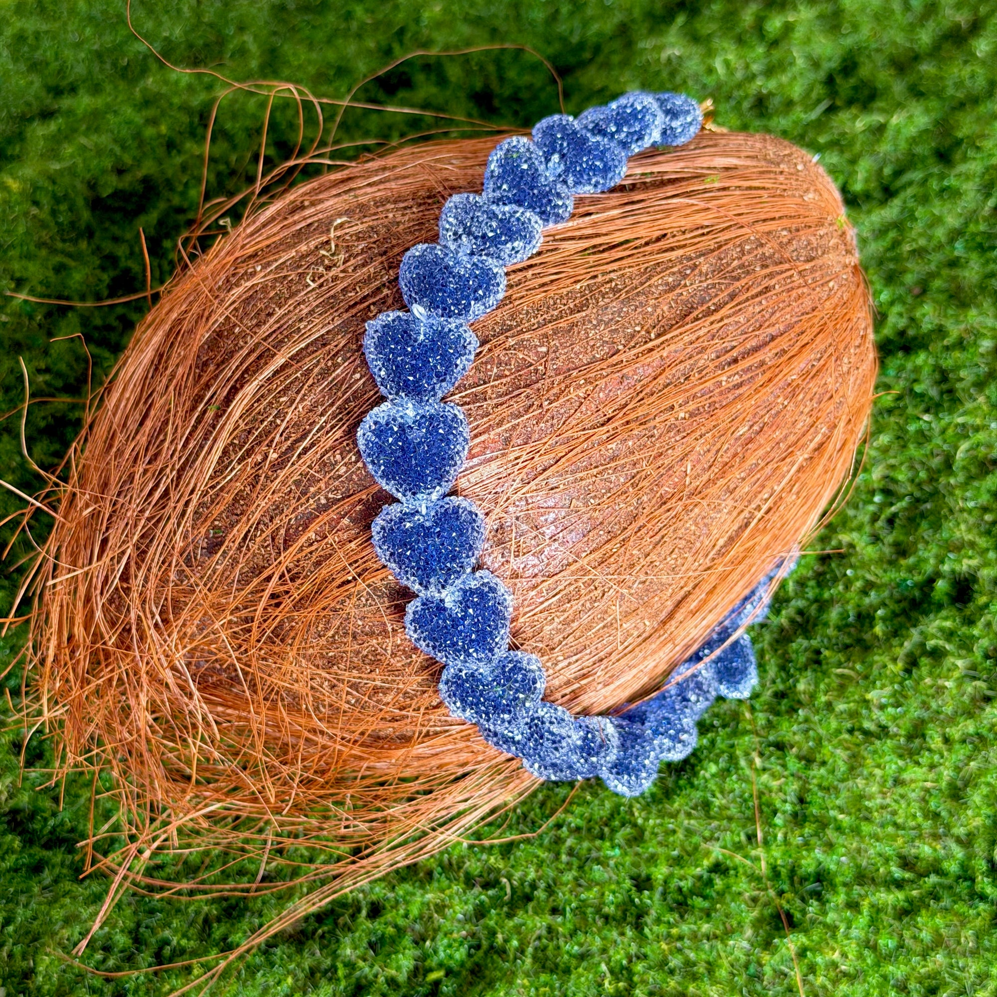 CRYSTAL HAZE JELLY HEART NECKLACE: SAPPHIRE