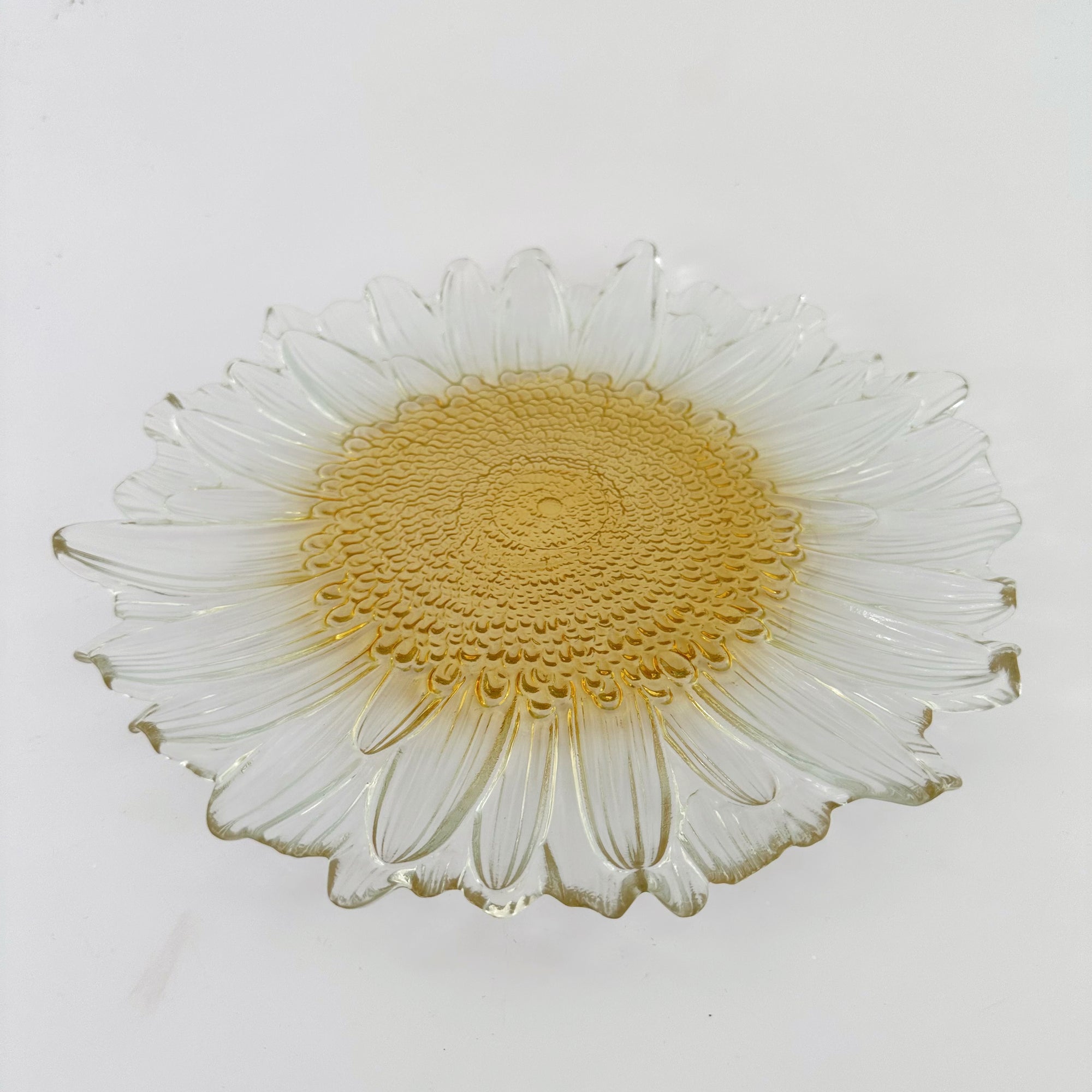 PHOEBE GLASS PLATE: CLEAR/ YELLOW