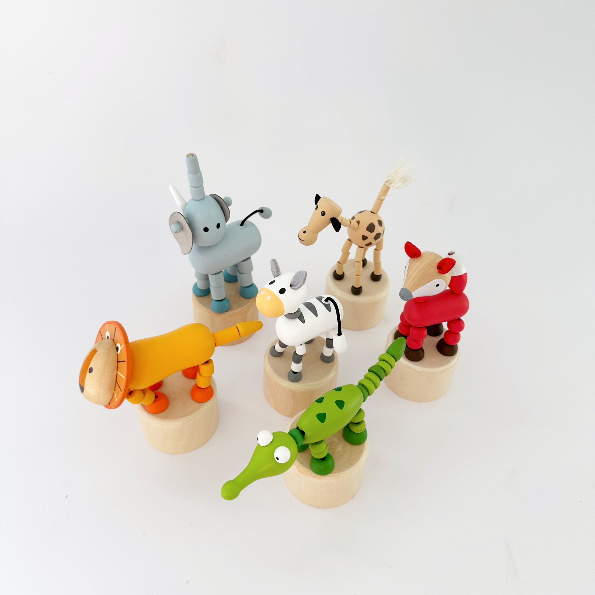 WOODEN DANCING JUNGLE ANIMAL