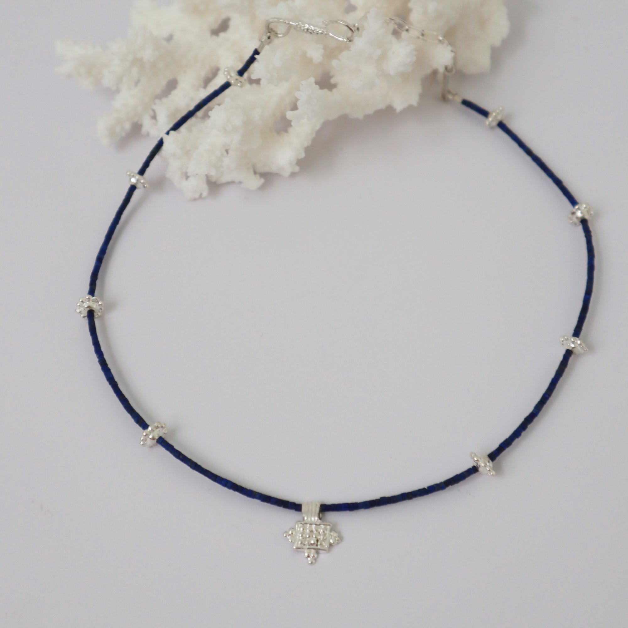 CLEOPATRA'S BLING TRIADIC NECKLACE IN LAPS LAZULI: SILVER