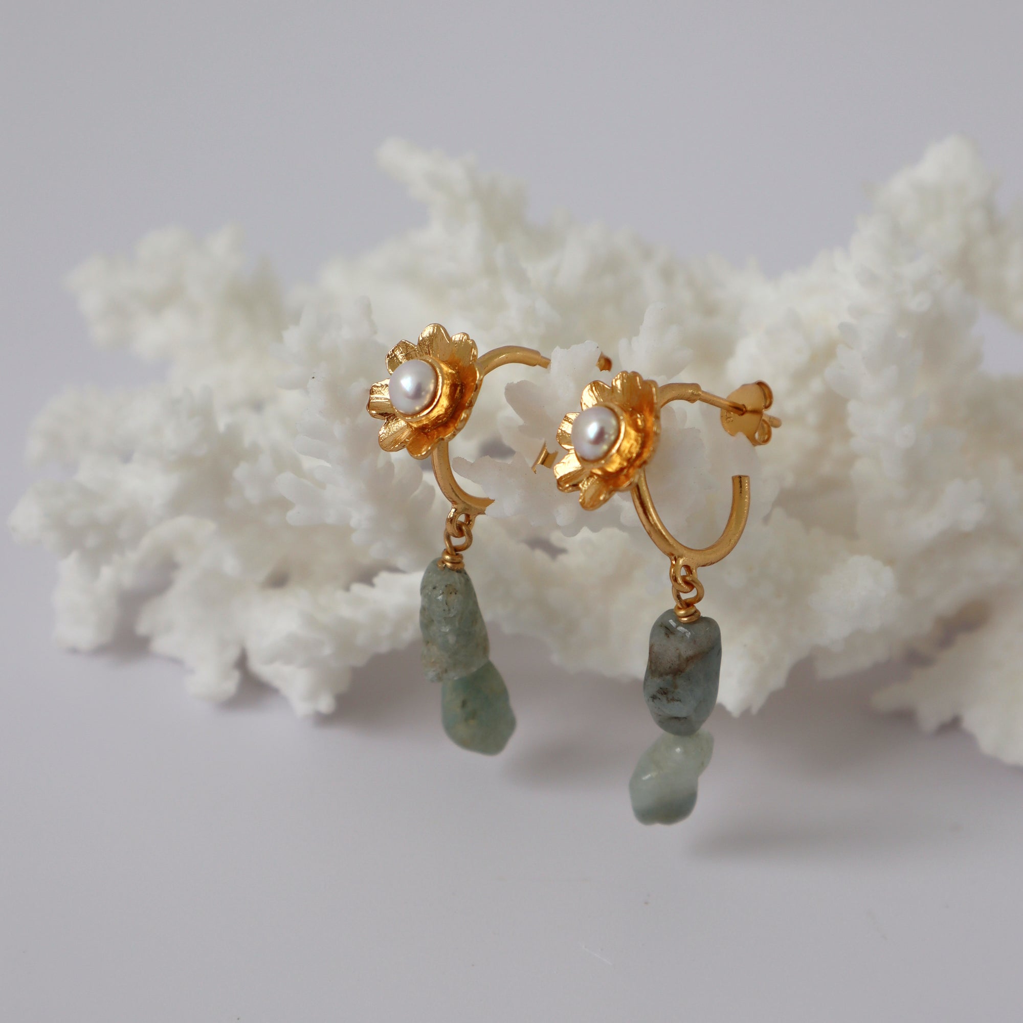 CLEOPATRA'S BLING PERDITA EARRINGS W AQUAMARINE & PEARL: GOLD