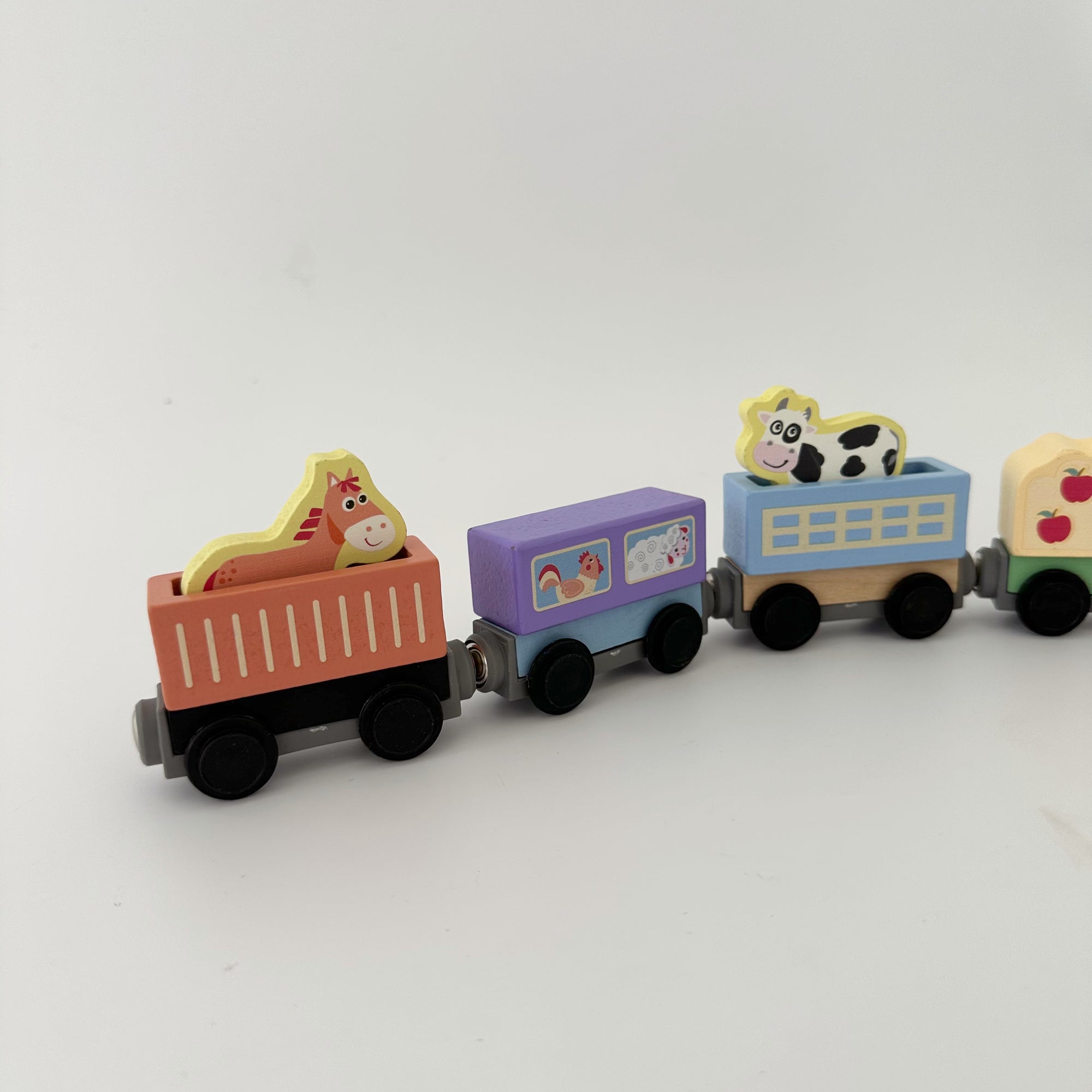 SUNDAE FARM TRAIN SET