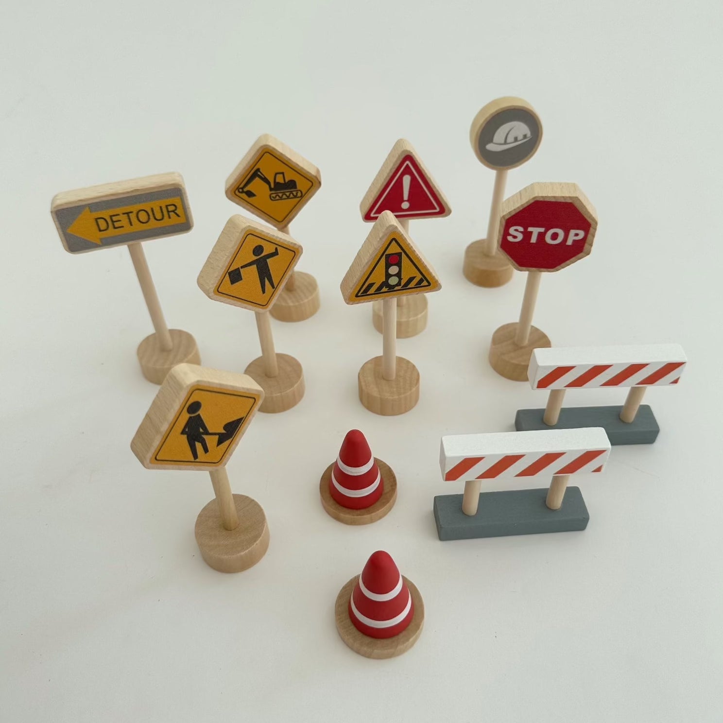 WOODEN CONSTRUCTION ROAD SIGN PLAY SET