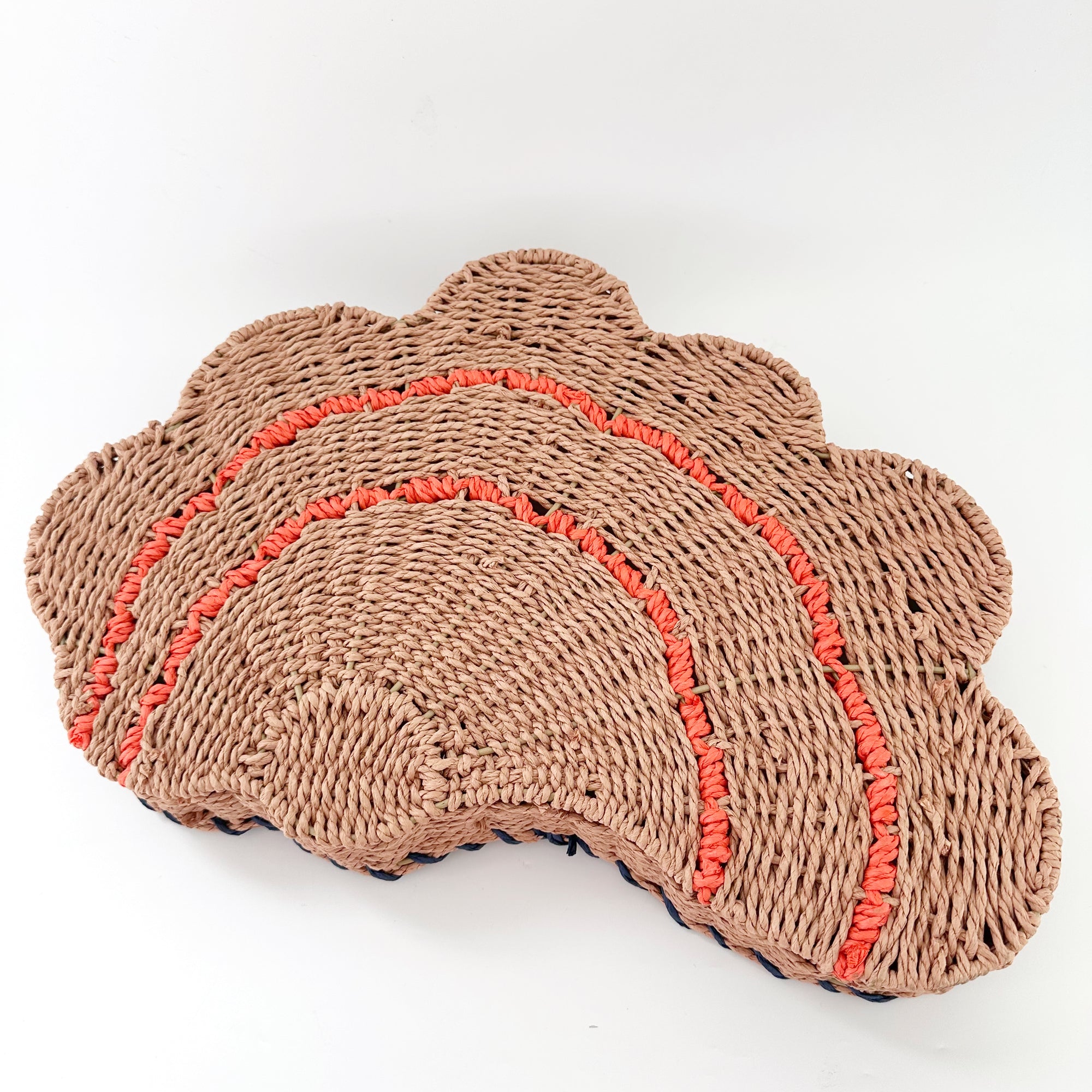 SHELL WOVEN TRAY