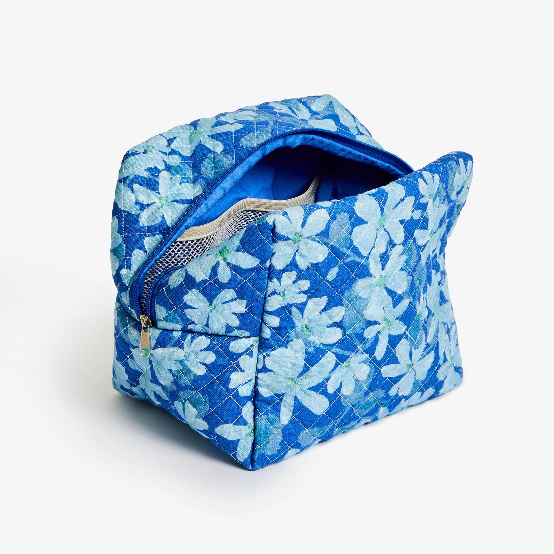 BONNIE AND NEIL LARGE TOILETRY BAG: VIOLET BLUE